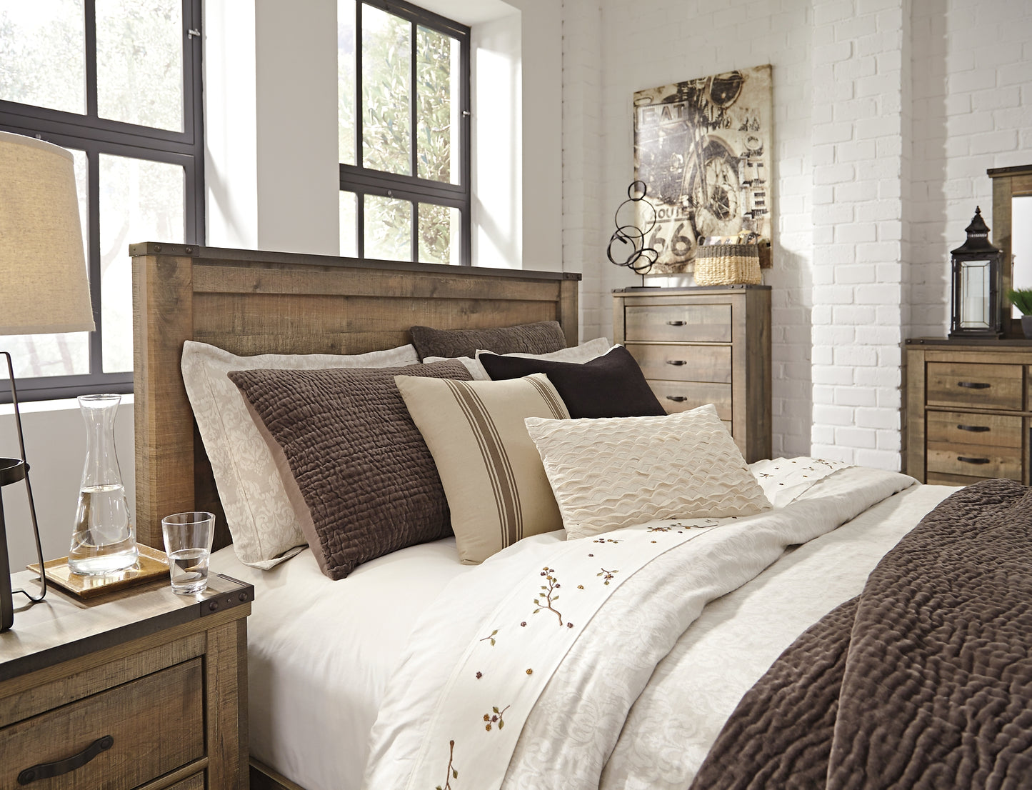 Ashley Express - Trinell Panel Bed