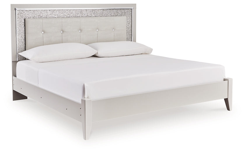 Zyniden King Upholstered Panel Bed with Mirrored Dresser