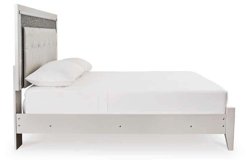 Zyniden King Upholstered Panel Bed with Mirrored Dresser