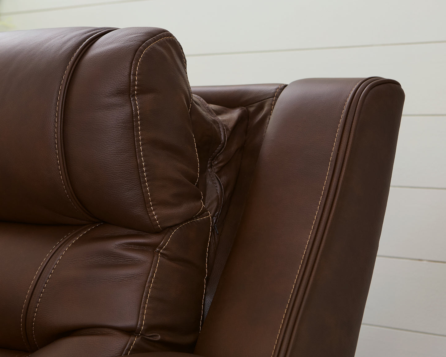 Knightington Power Recliner w/Audio Seating