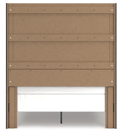 Queen Panel Bed with Mirrored Dresser and Nightstand