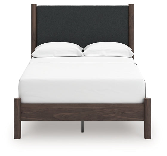 Pamytta Upholstered Panel Platform Bed