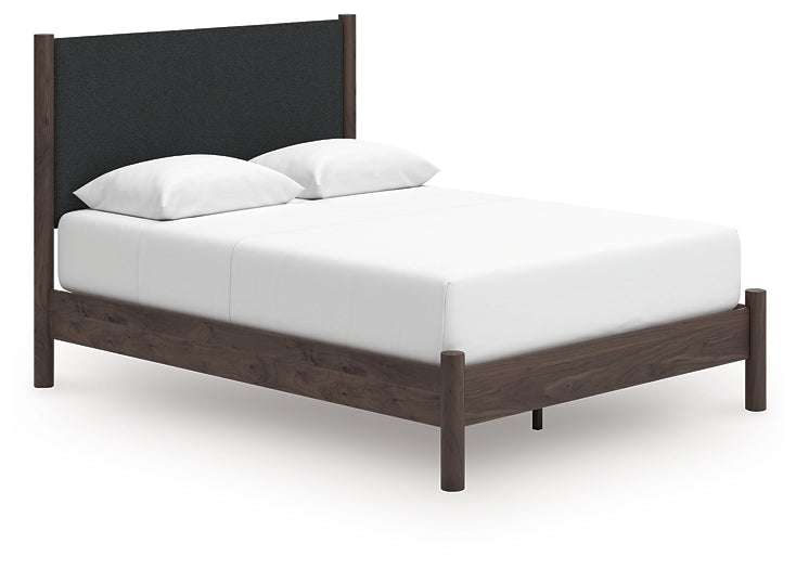 Pamytta Upholstered Panel Platform Bed