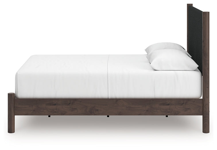 Pamytta Upholstered Panel Platform Bed