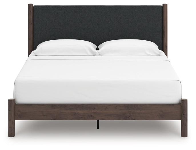 Pamytta Upholstered Panel Platform Bed