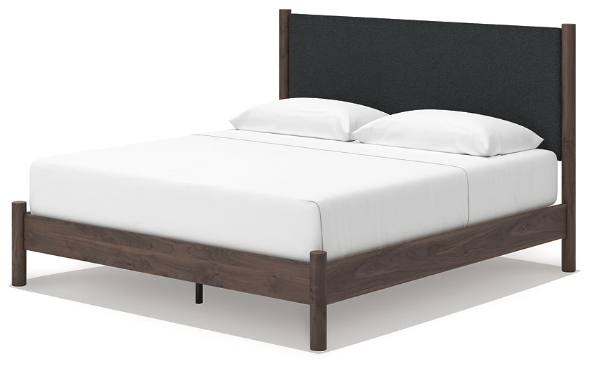 Pamytta Upholstered Panel Platform Bed