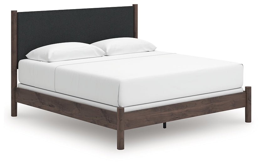 Pamytta Upholstered Panel Bed