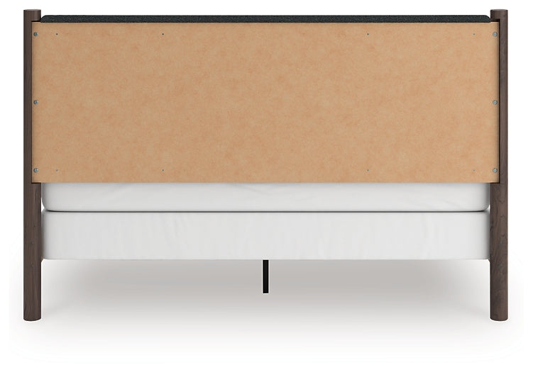 Pamytta Upholstered Panel Bed