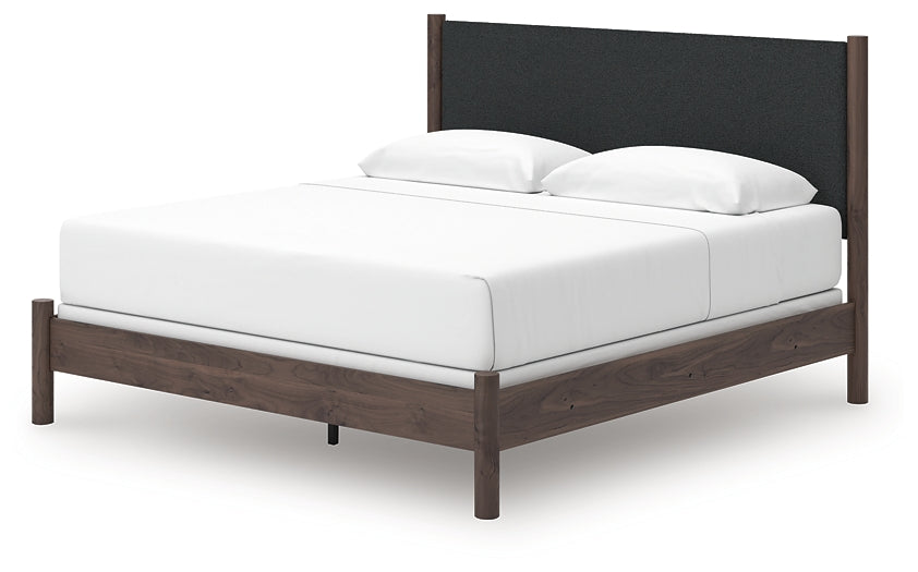 Pamytta Upholstered Panel Bed