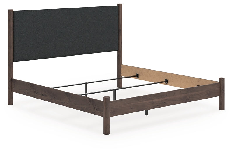 Pamytta Upholstered Panel Bed