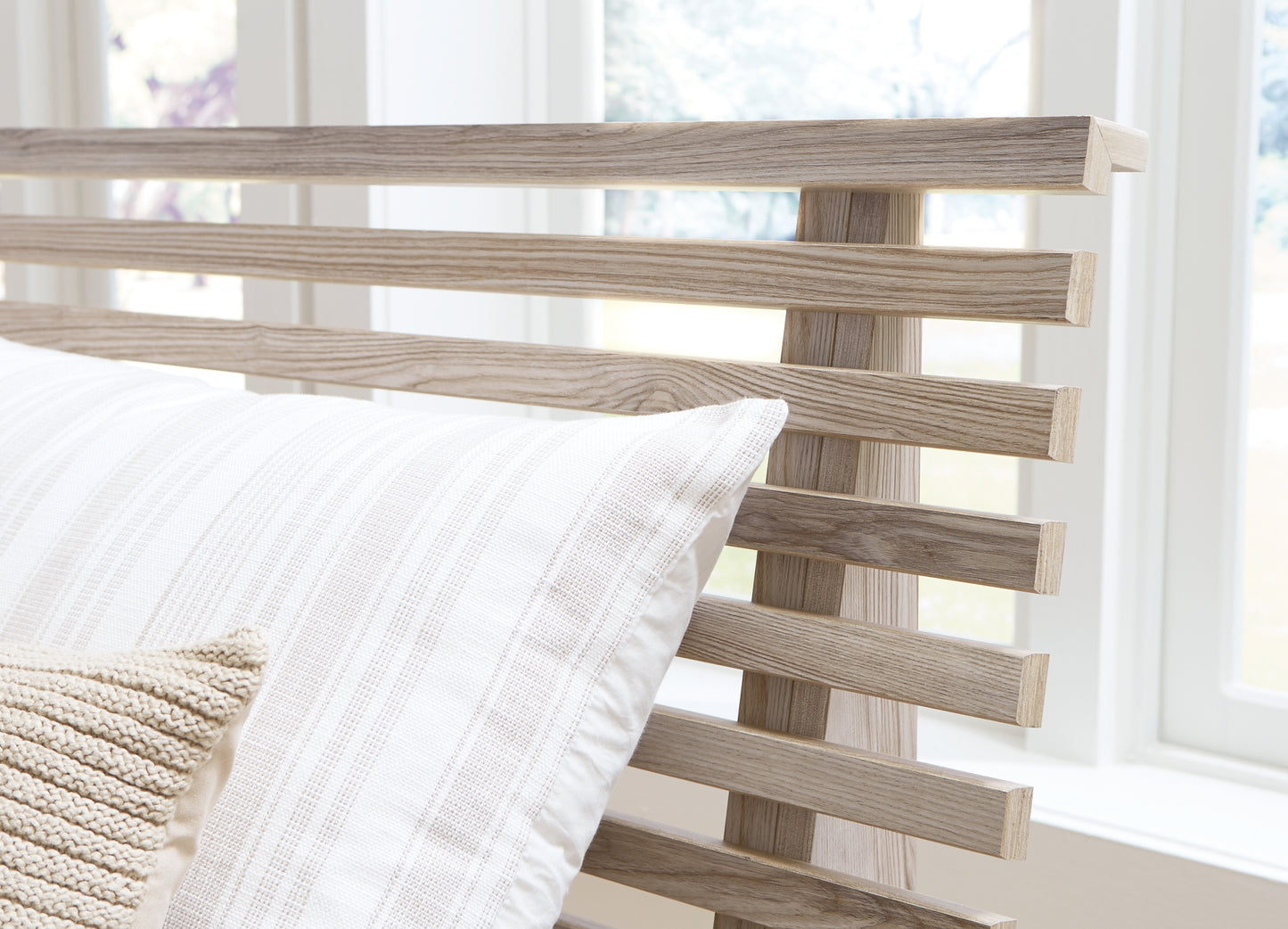 Ashley Express - Hasbrick Slat Panel Bed
