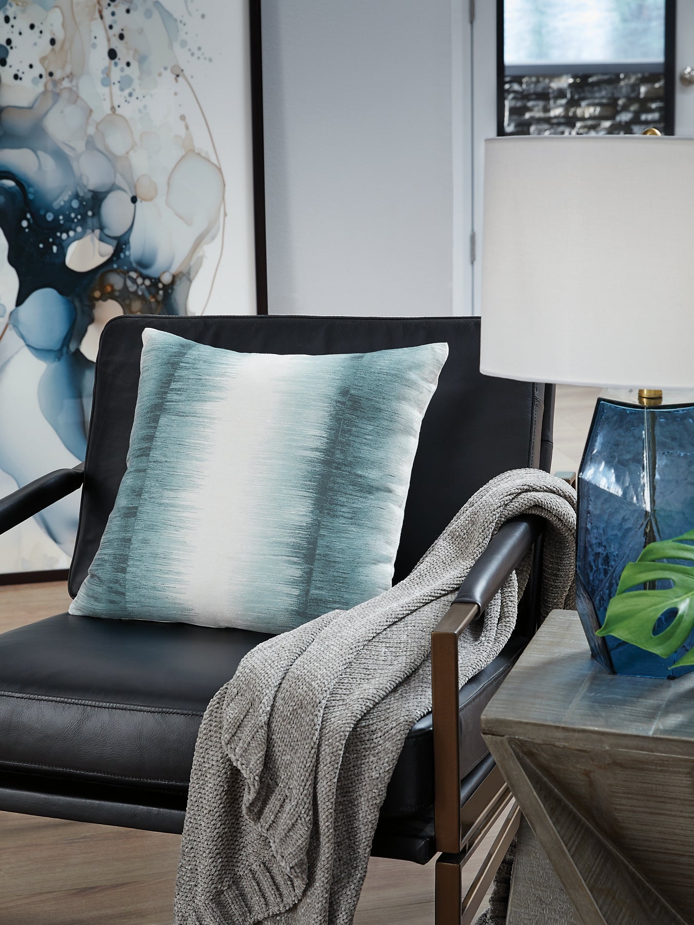 Accessories > Pillows