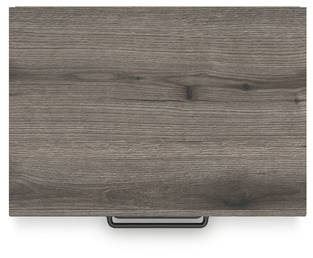 Graystorm King Panel Bed with Mirrored Dresser, Chest and Nightstand